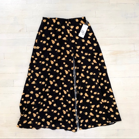 Reformation Zoe Skirt - Picture 5 of 8